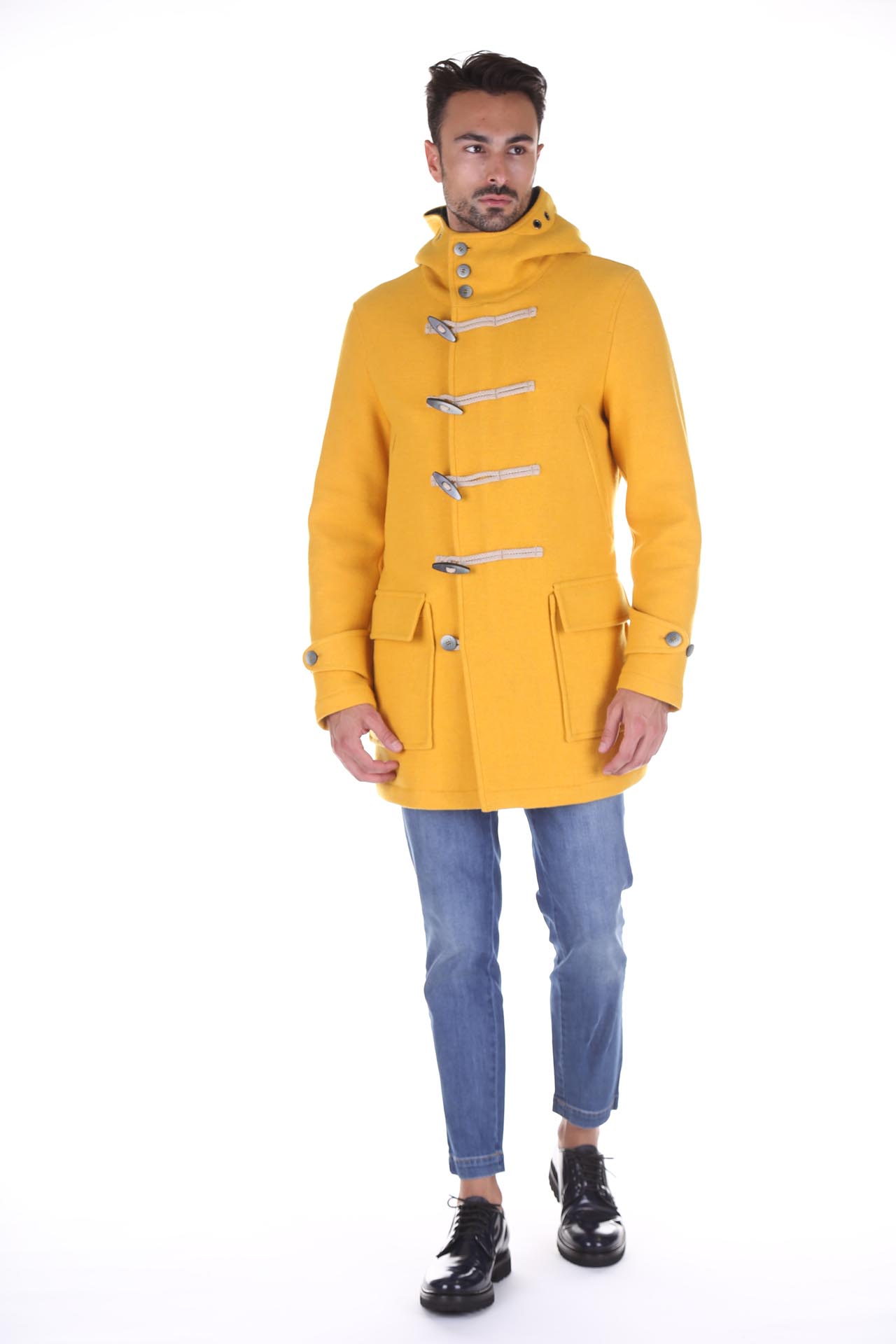 Camplin, Coat